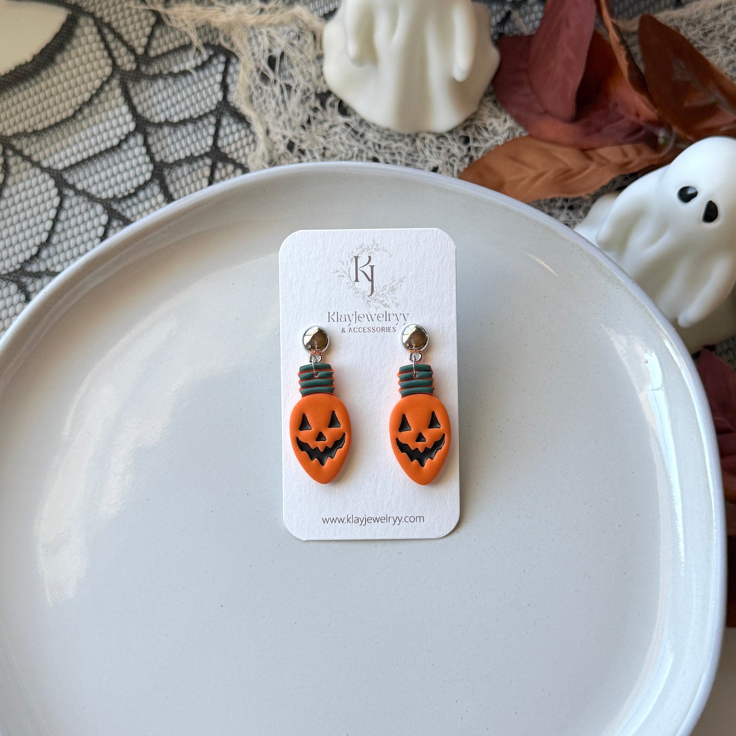 Jack-O' Light Bulb 2
