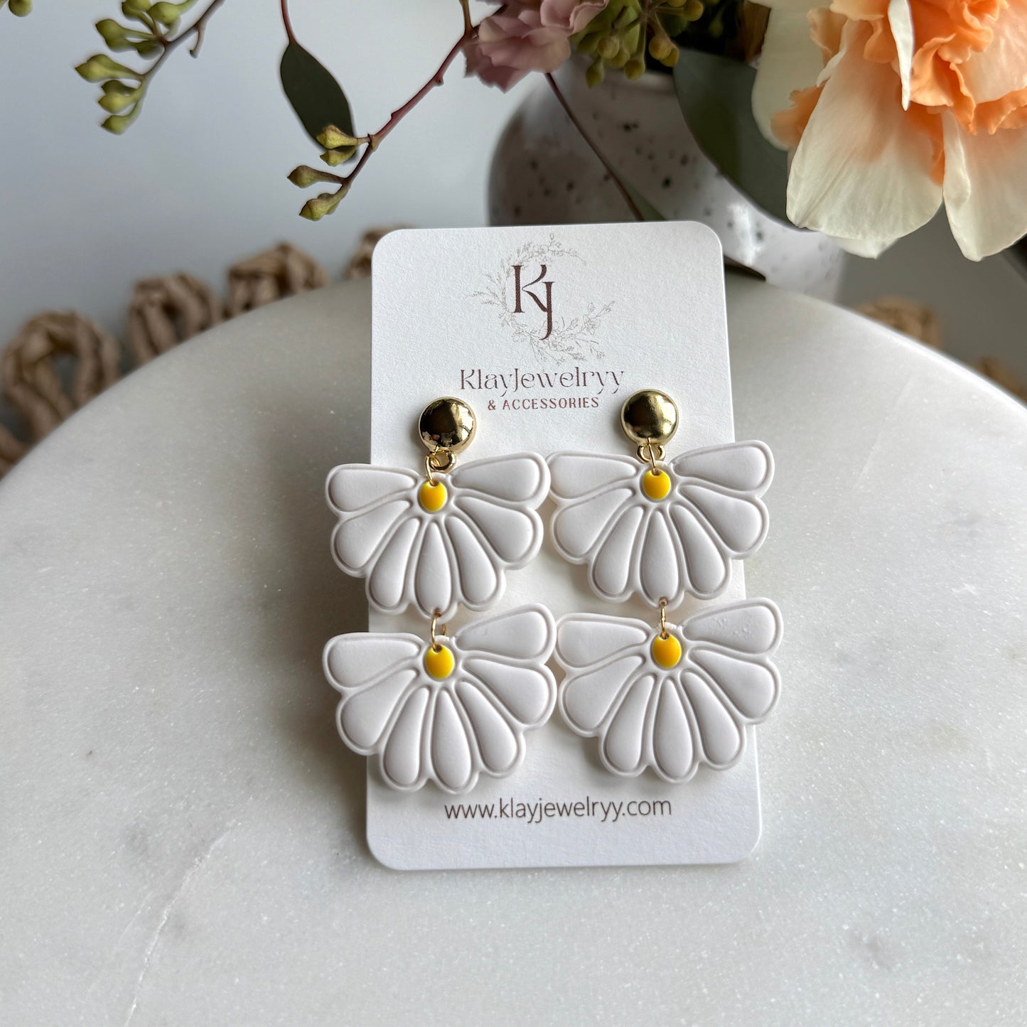 Groovy Daisy Dangle