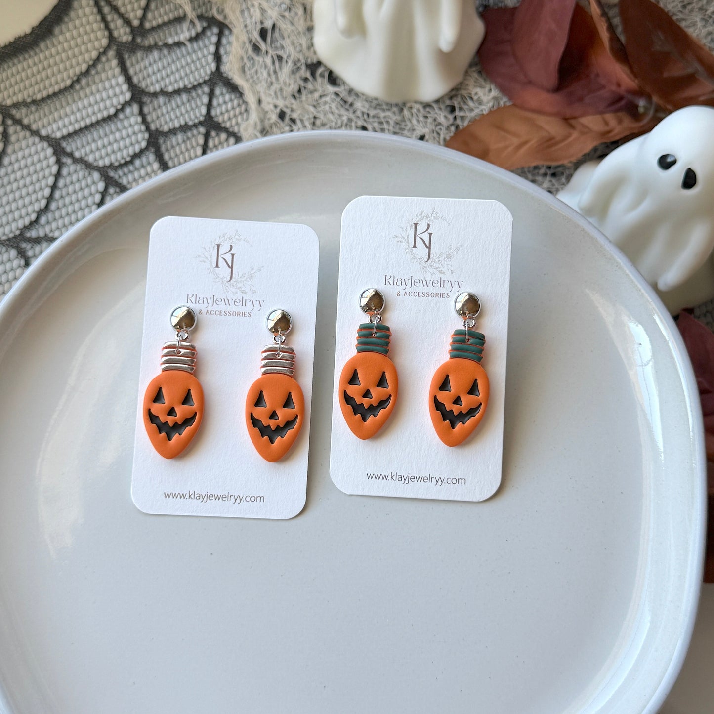 Jack-O' Light Bulb 2