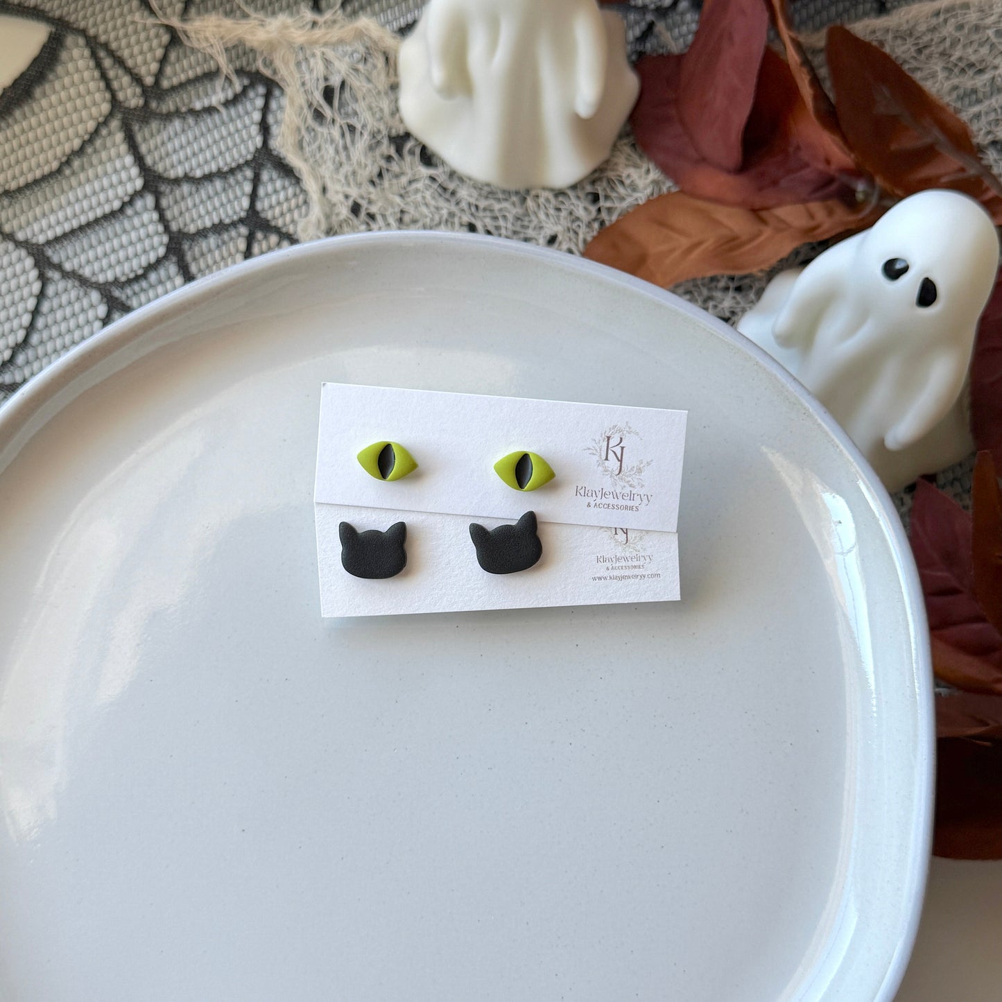 Cat Studs